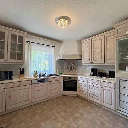 Christina - Neu Garmisch-Partenkirchen