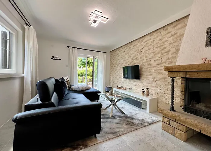 Christina - Neu Гармиш-Партенкирхен